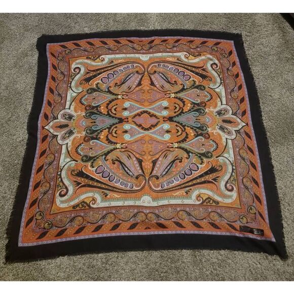 The Specialty House Paisley Made In Italy Polyester 33 X 34 - Picture 1 of 5